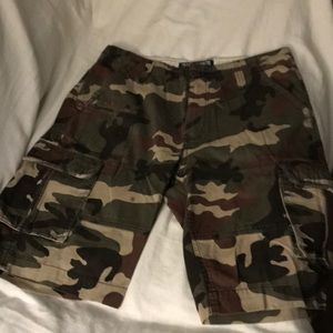 Men’s camo cargo shorts
